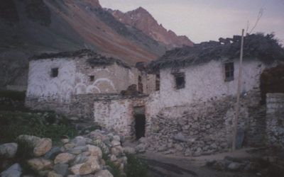 Traveling the Himalayan Buddhist Kingdoms of Zanskar & Ladakh & Thru the Hectic Ganges River Plains